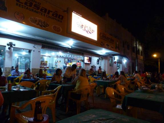 Nosso restaurante com música ao vivo em Cáceres, no Mato Grosso